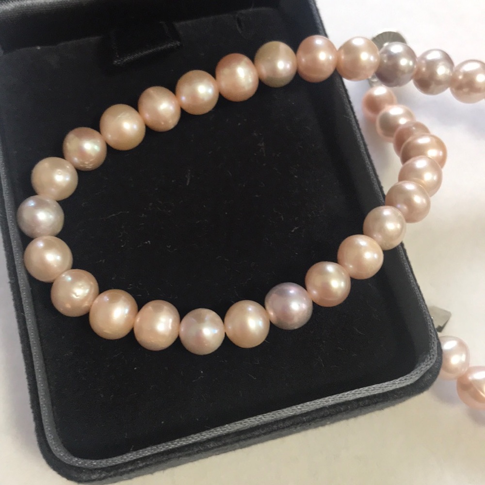 Pearl necklace